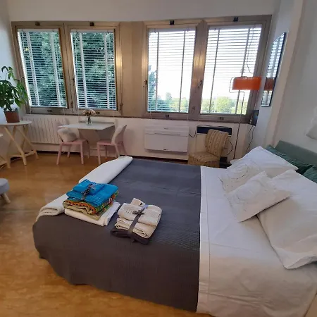 Apartment Casa Di Sole A Crema